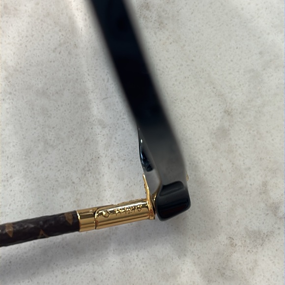 LV first square sunglassess - Picture 4 of 5